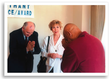 Michail Gorbatschow, Raissa Maximowna Gorbatschowa, Sri Chinmoy Michail Gorbatschow, Raissa Maximowna Gorbatschowa, Sri Chinmoy