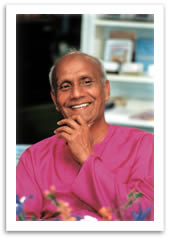 Sri Chinmoy smiling