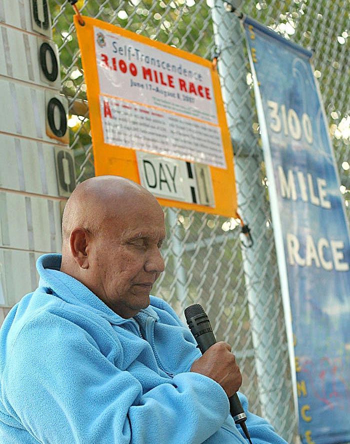 Sri Chinmoy at the 3100 Mile Race