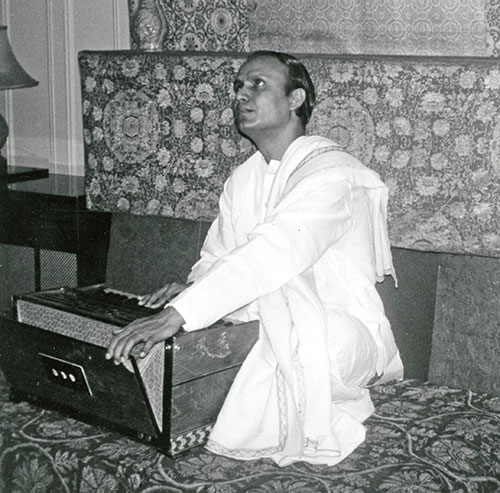 Sri Chinmoy performing on harmonium 1960s.